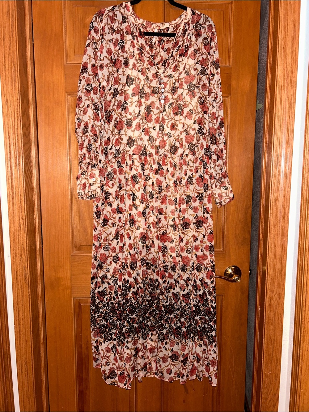 Free People Floral Tiered Maxi Dress in Cream, Rose & Black Oversized fit a S